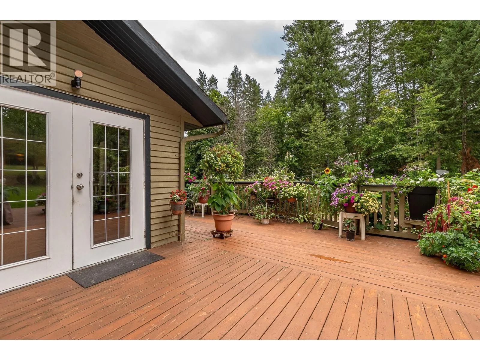Acreage at 4850 Foothill Road SW — photo 5 of 87