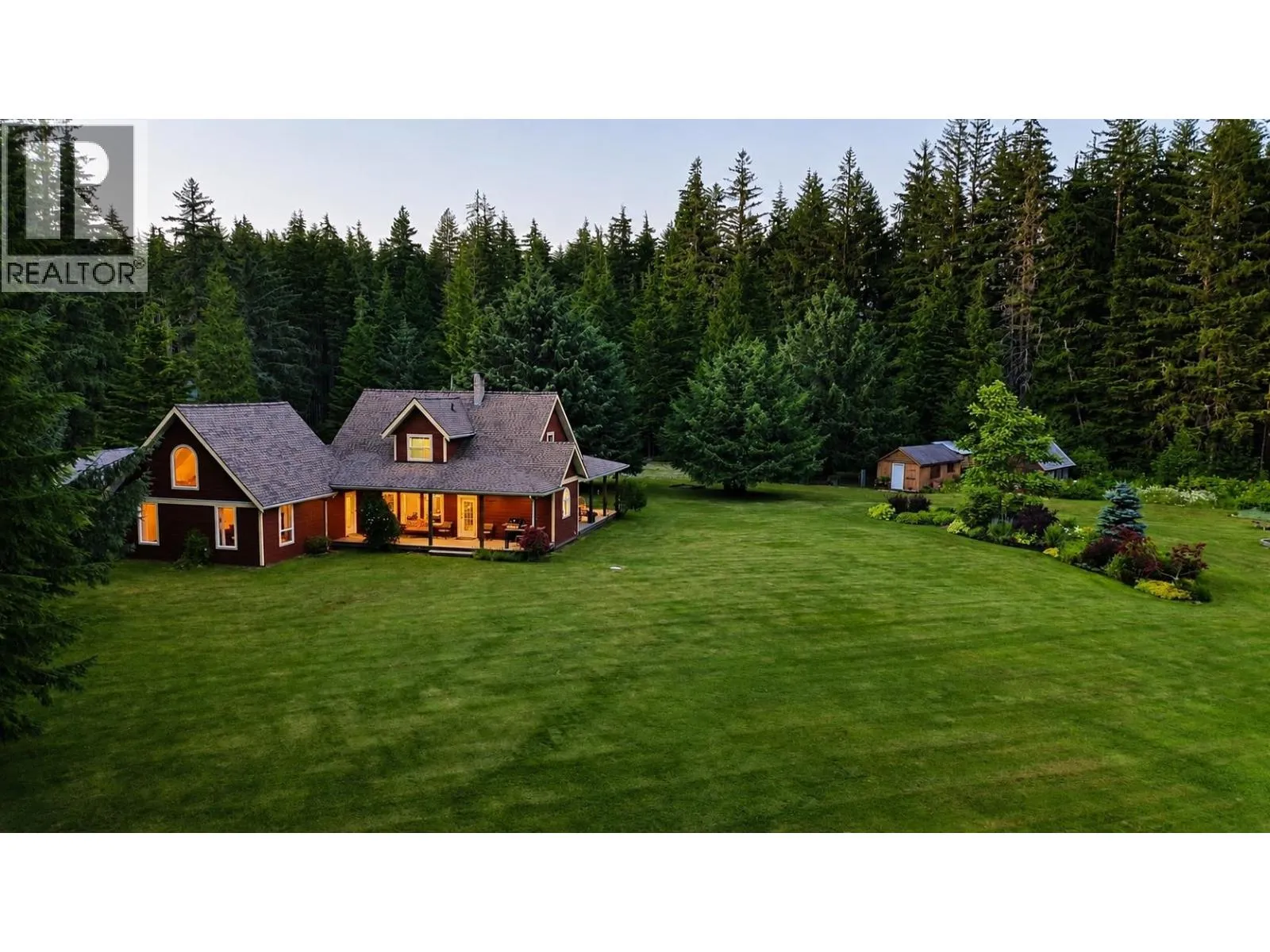 Acreage at 499 QUATSINO BOULEVARD — photo 2 of 40