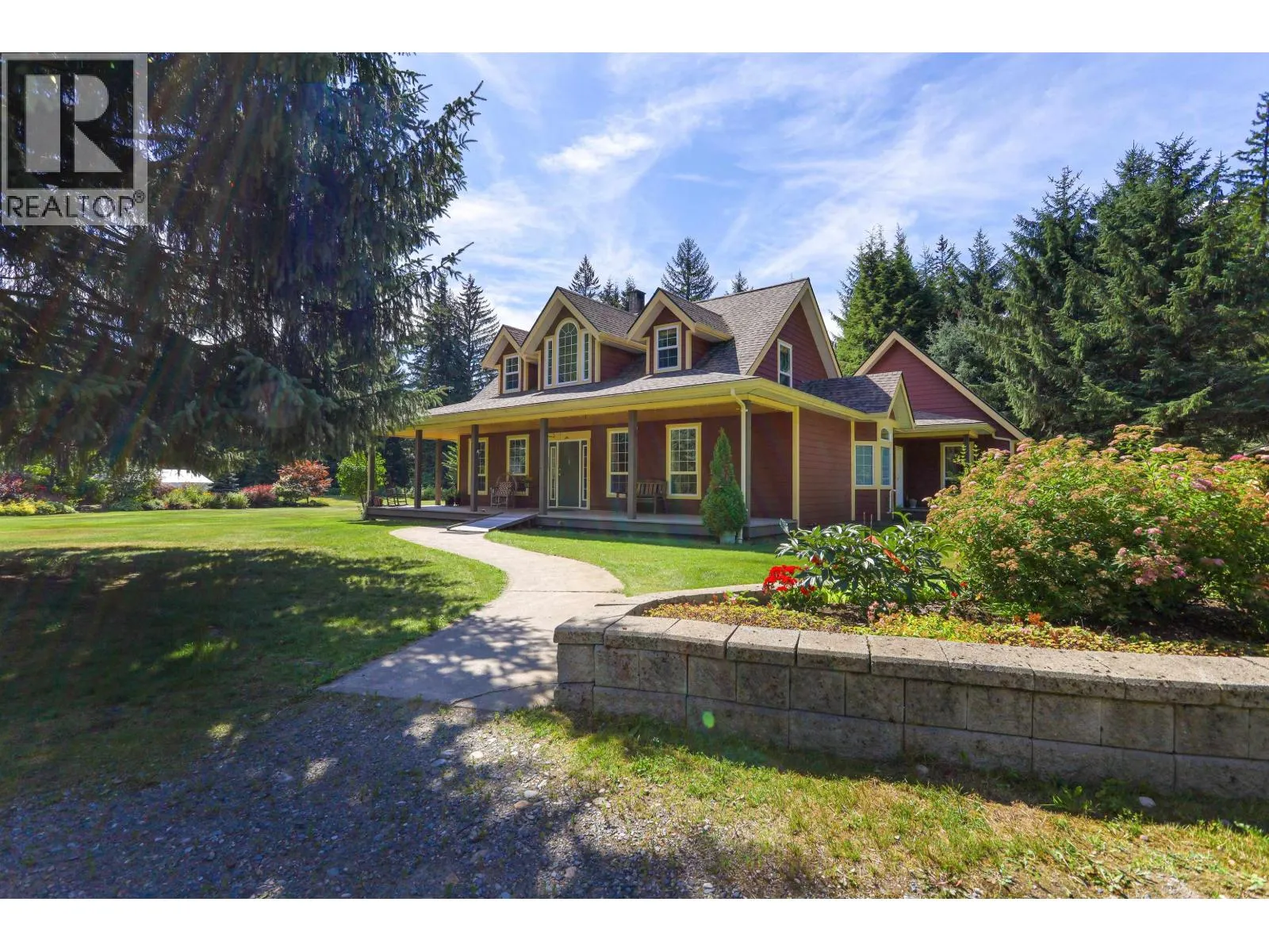 Acreage at 499 QUATSINO BOULEVARD — photo 3 of 40