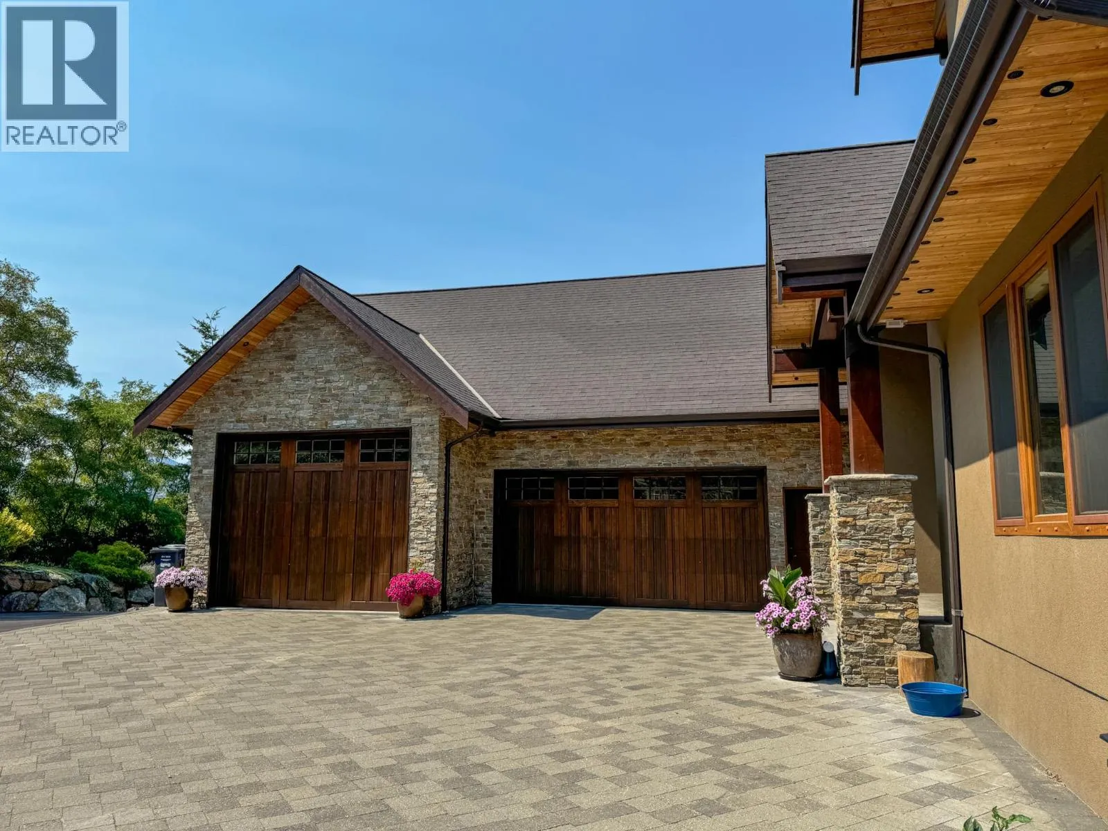 Farm at 3175 Valleyview Road — photo 2 of 44