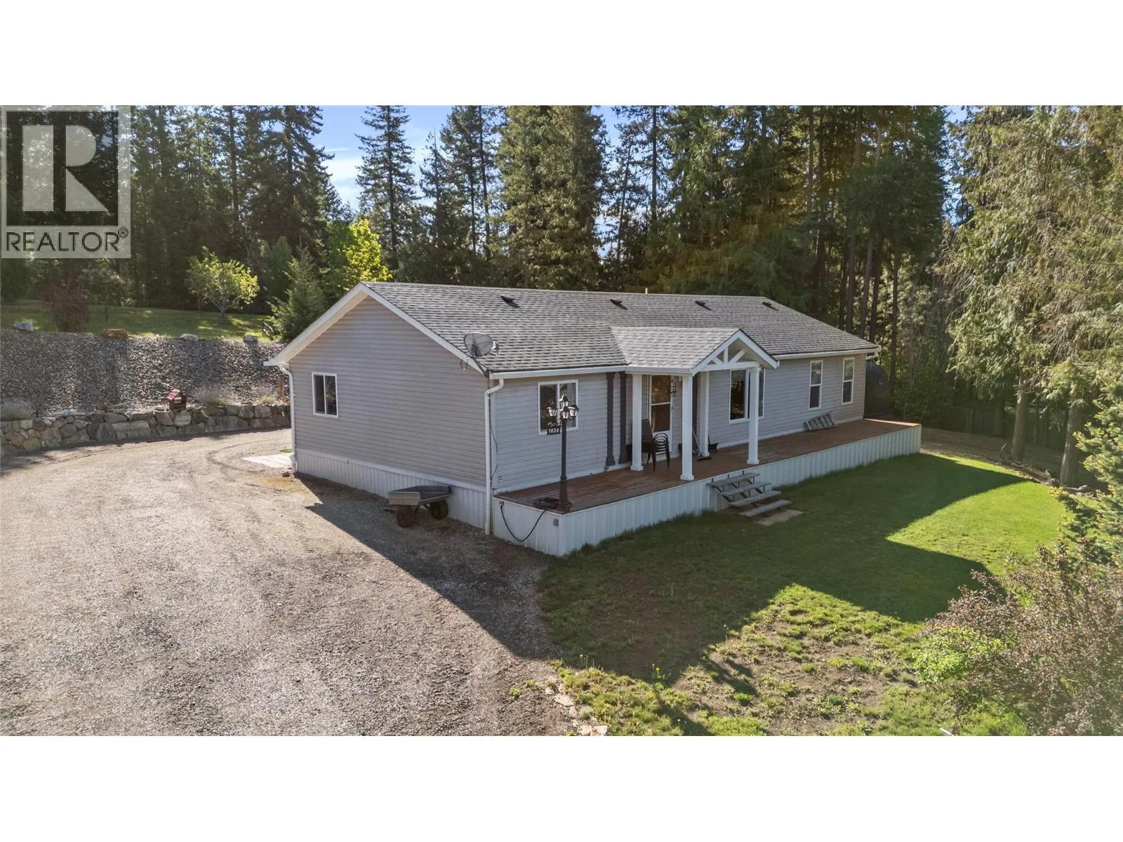 Acreage at 1034 Grandview Bench Road — photo 2 of 60
