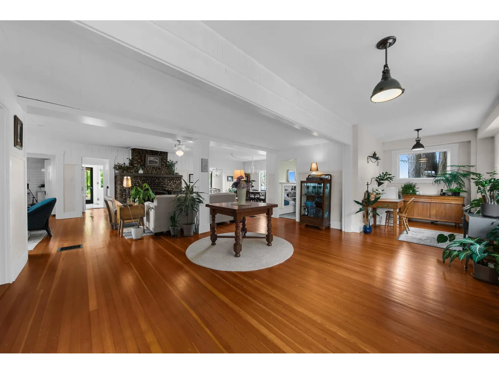 Acreage at 511 176 STREET — photo 4 of 40