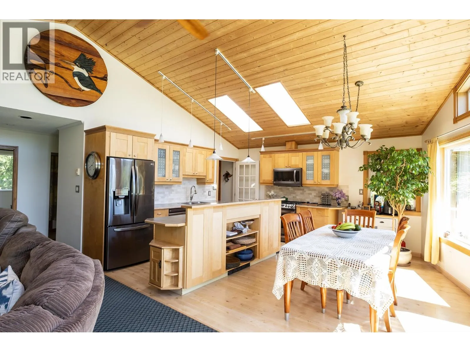 Acreage at 2556 LOWER ROAD — photo 2 of 40