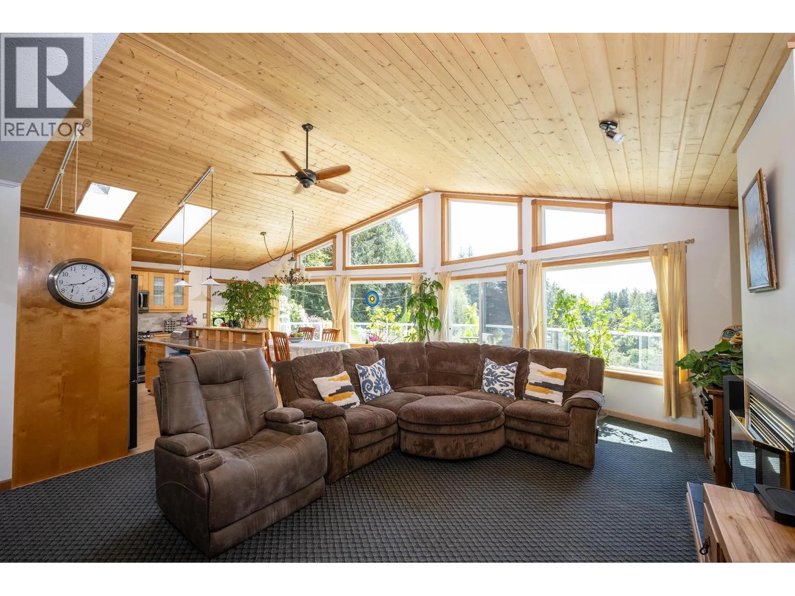Acreage at 2556 LOWER ROAD — photo 5 of 40