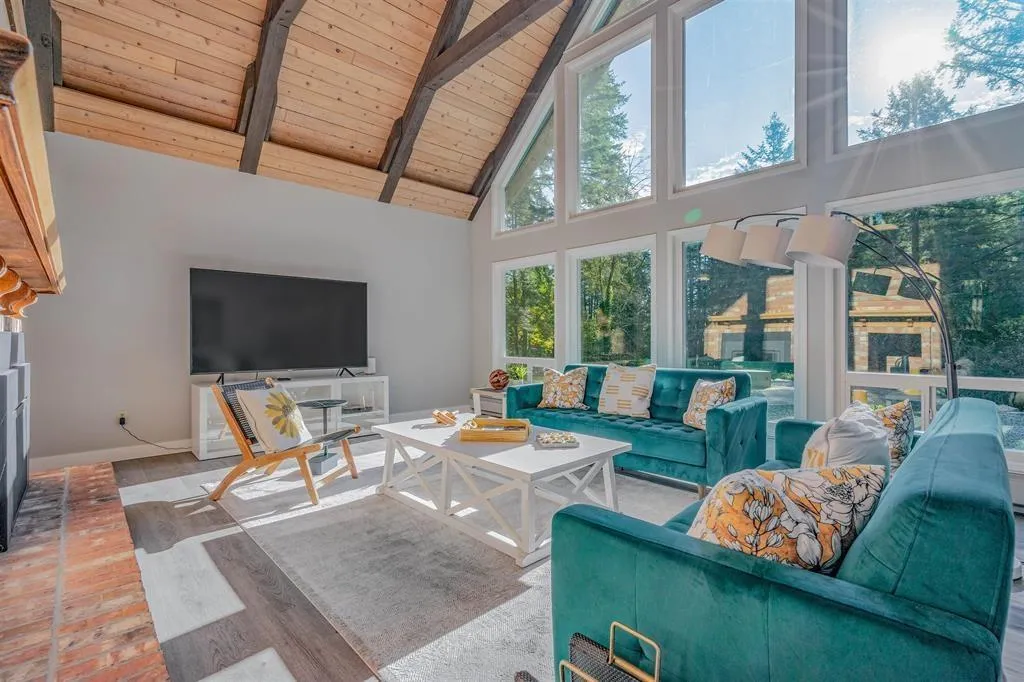 Acreage at 20264 27 AVENUE — photo 4 of 15