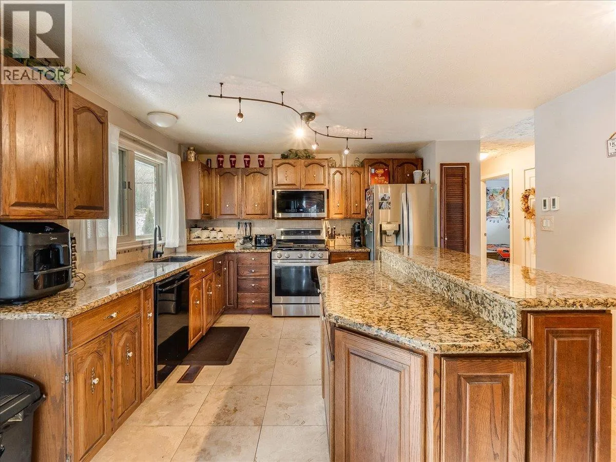 Acreage at 1076 COLUMBIA GARDENS Road — photo 5 of 98