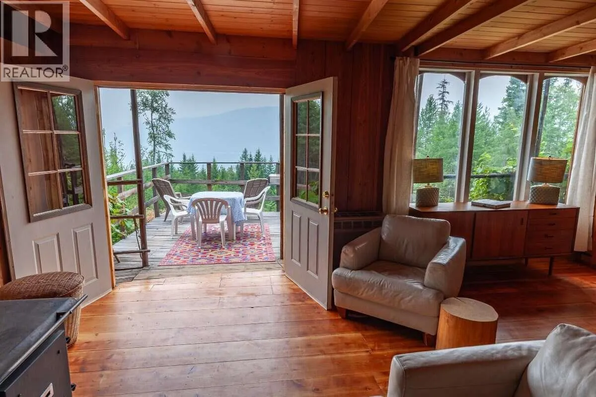 Acreage at 804 Applegrove Road — photo 4 of 59