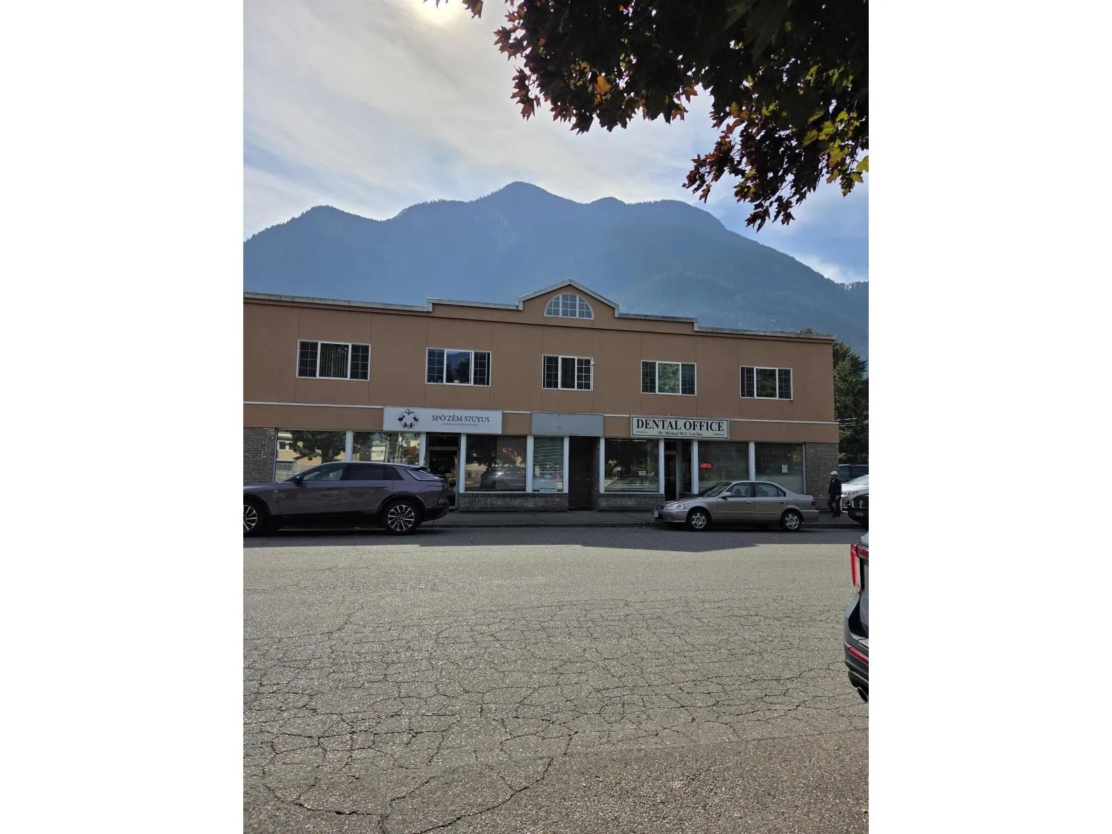 Retail for sale in Hope
