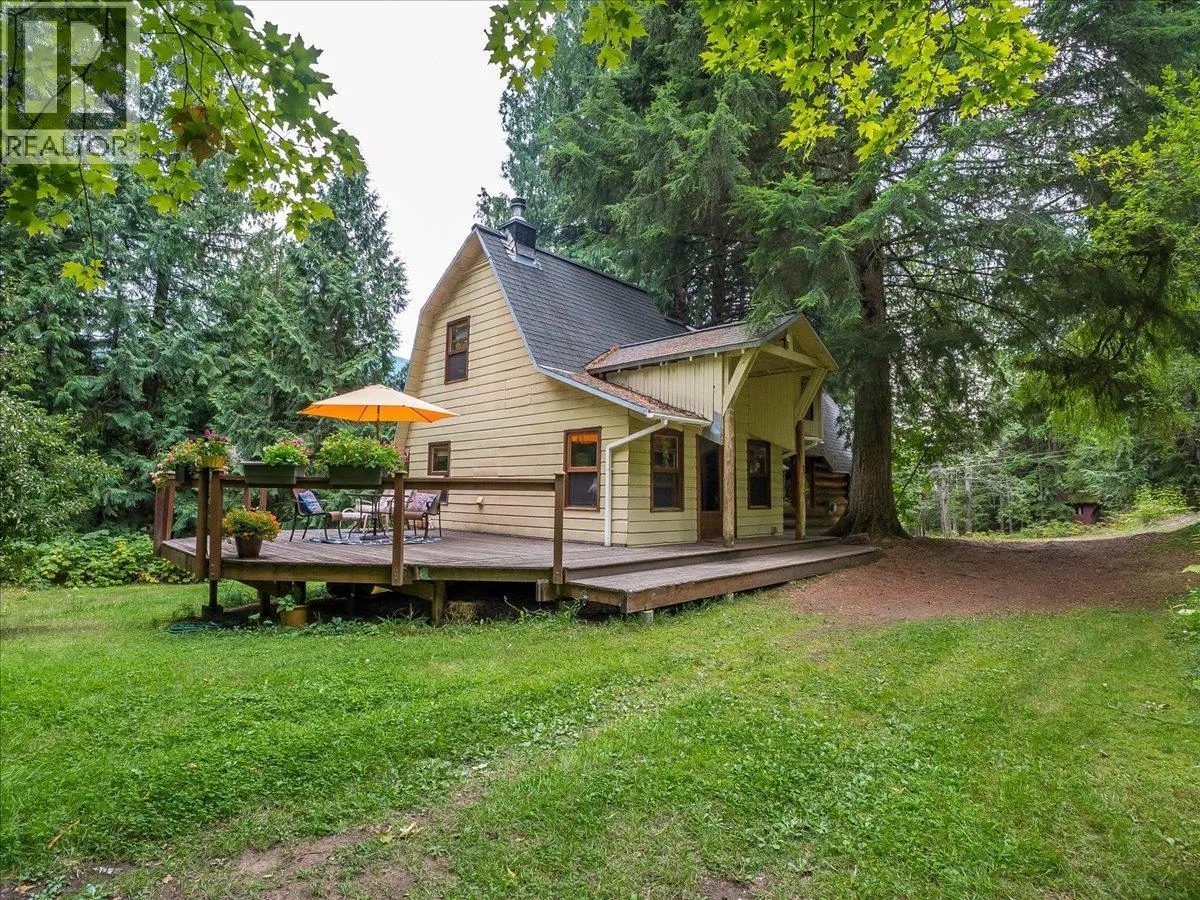 Acreage at 7720 AVIS Road