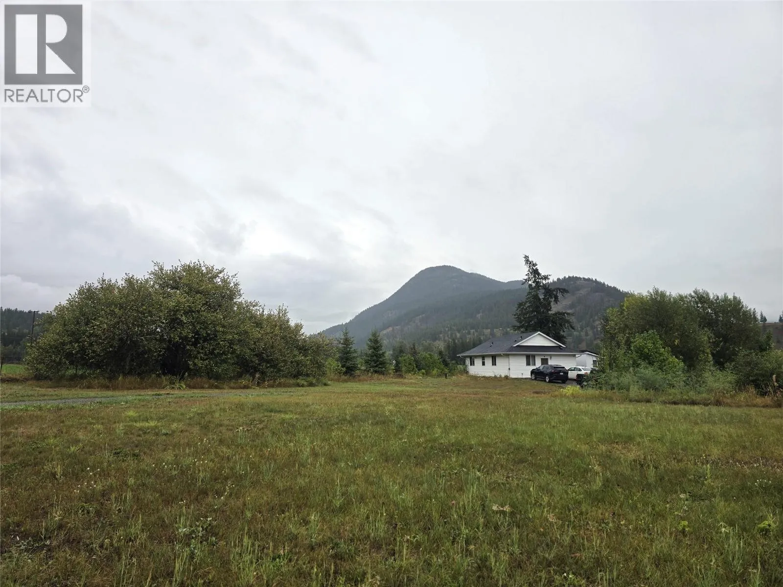 Acreage at 197 24 Highway