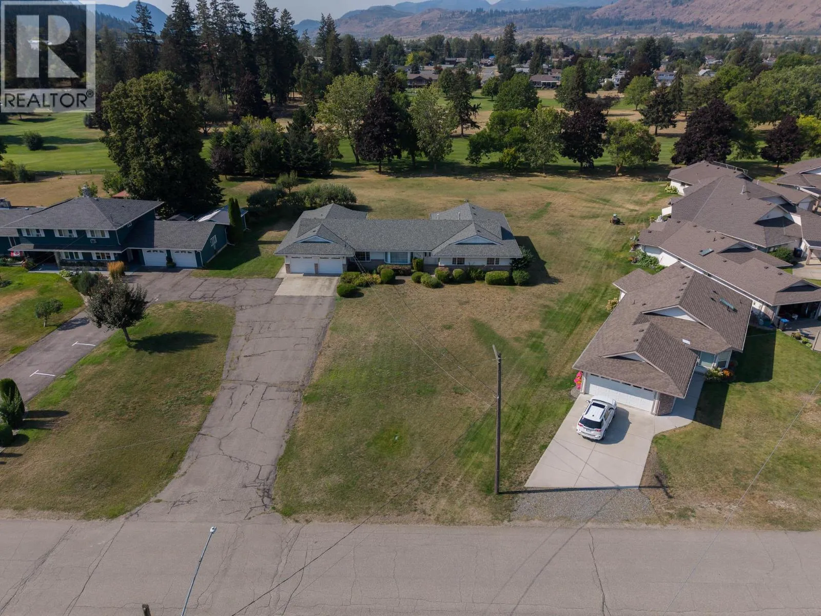 Acreage at 310 Arbutus Street — photo 2 of 72