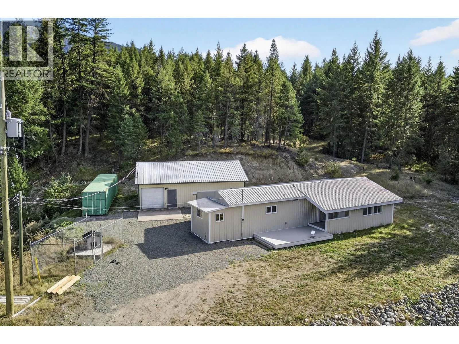 Acreage at 888 Barriere Lakes Road