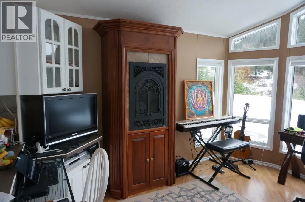 Recreational at 1273 QUEENS BAY Road — photo 4 of 32
