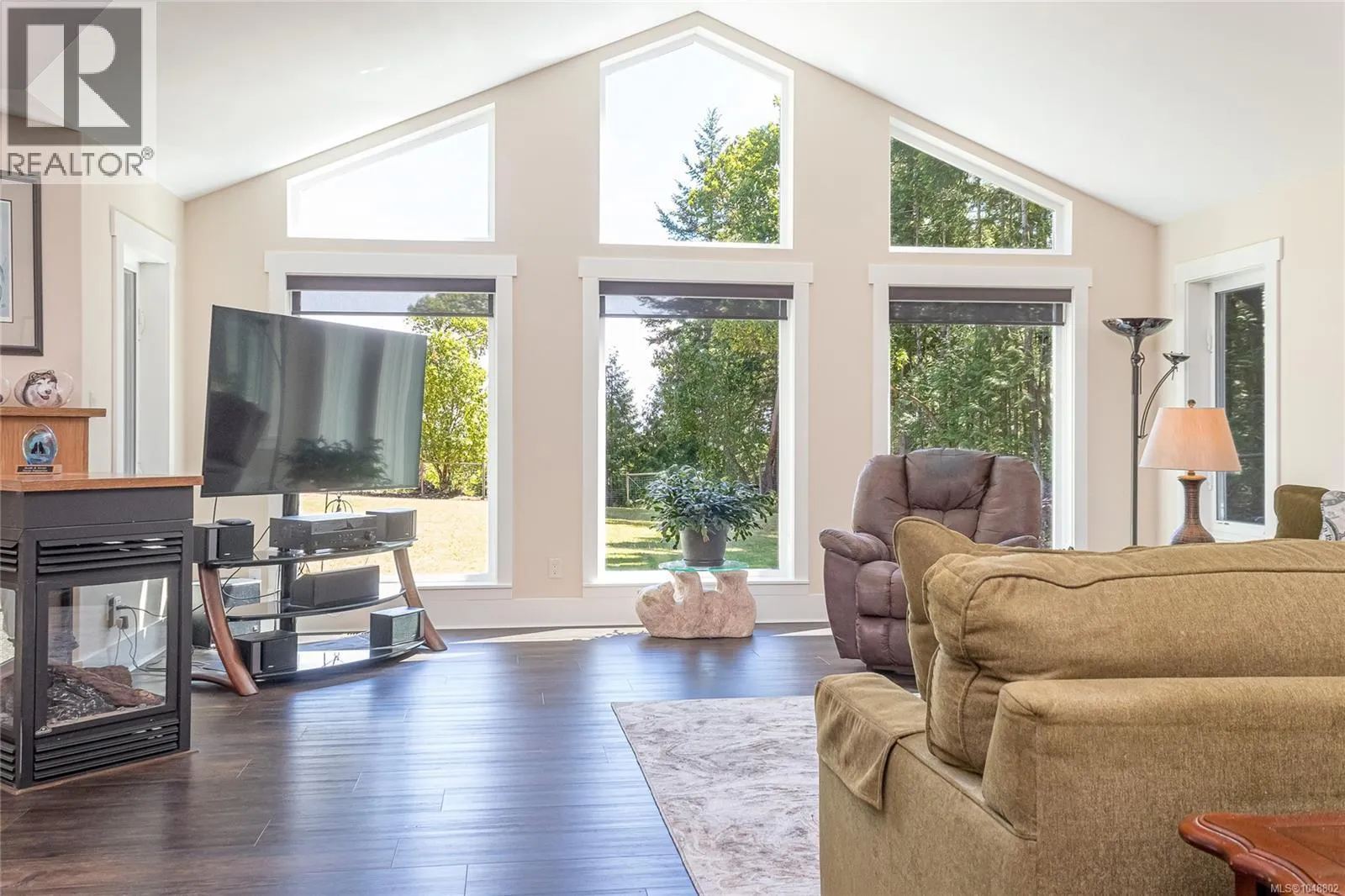 Acreage at 1737 Galvin Pl — photo 2 of 77