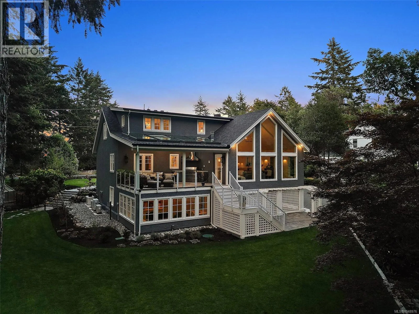 Acreage at 2535 Queenswood Dr — photo 2 of 73