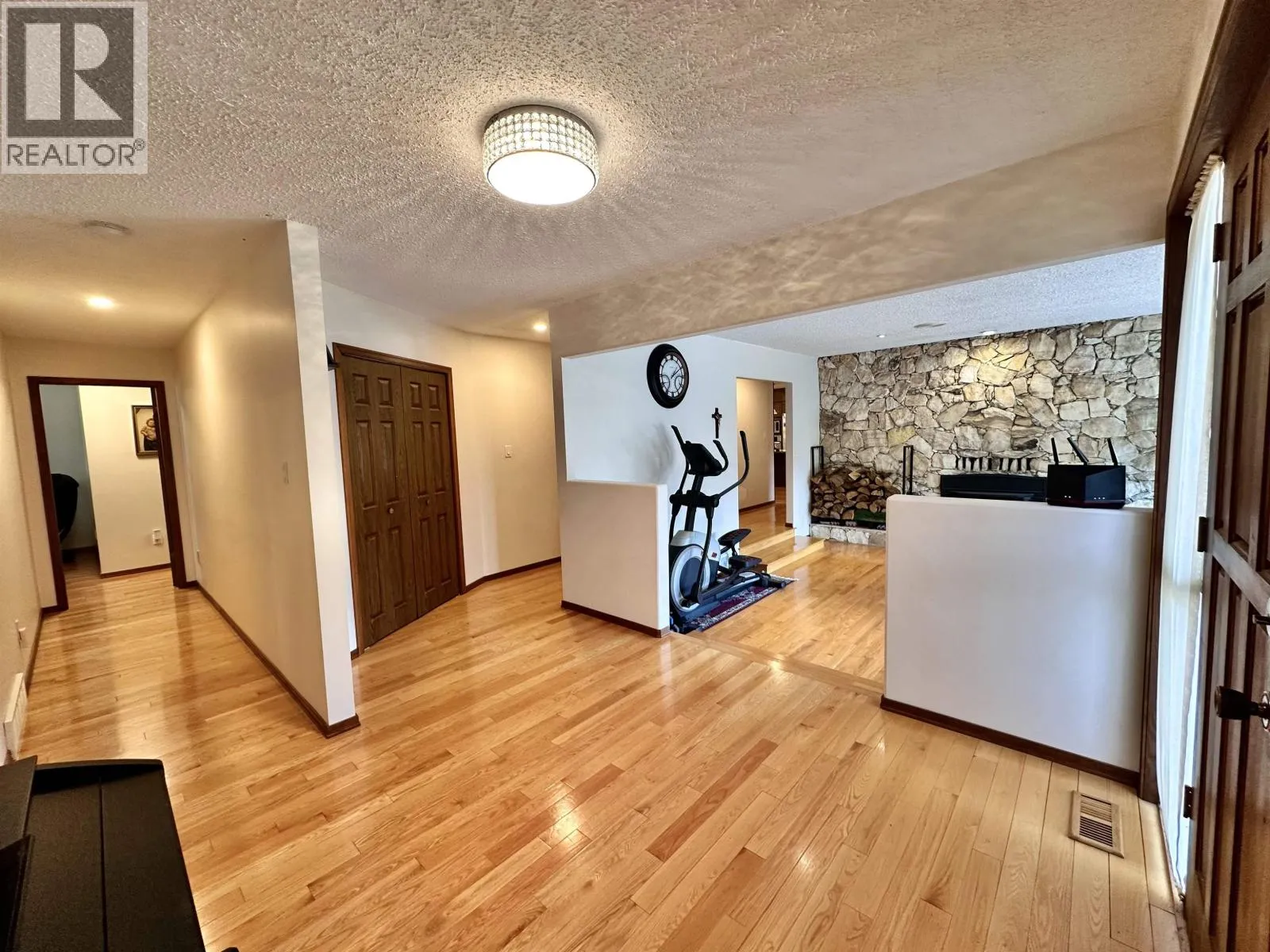 Acreage at 1365 S 5 HIGHWAY — photo 2 of 28