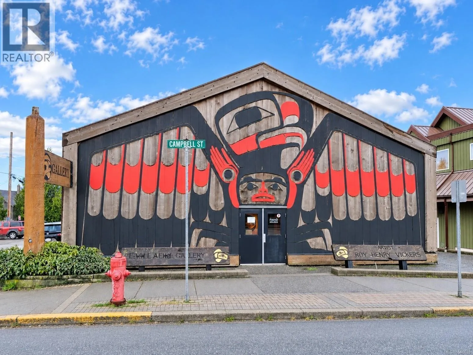 Retail for sale in Tofino
